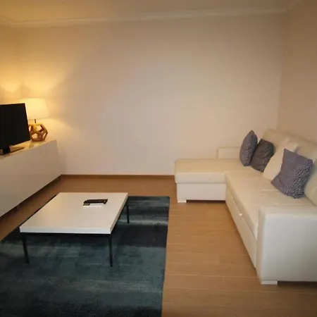 T1 Da Rocha / Rocha Prime B5 Apartment *