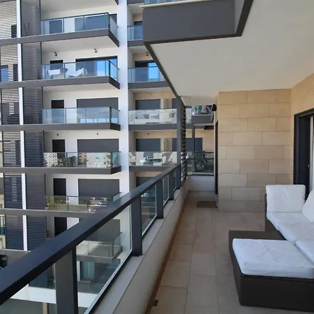 T1 Da Rocha / Rocha Prime B5 Apartment